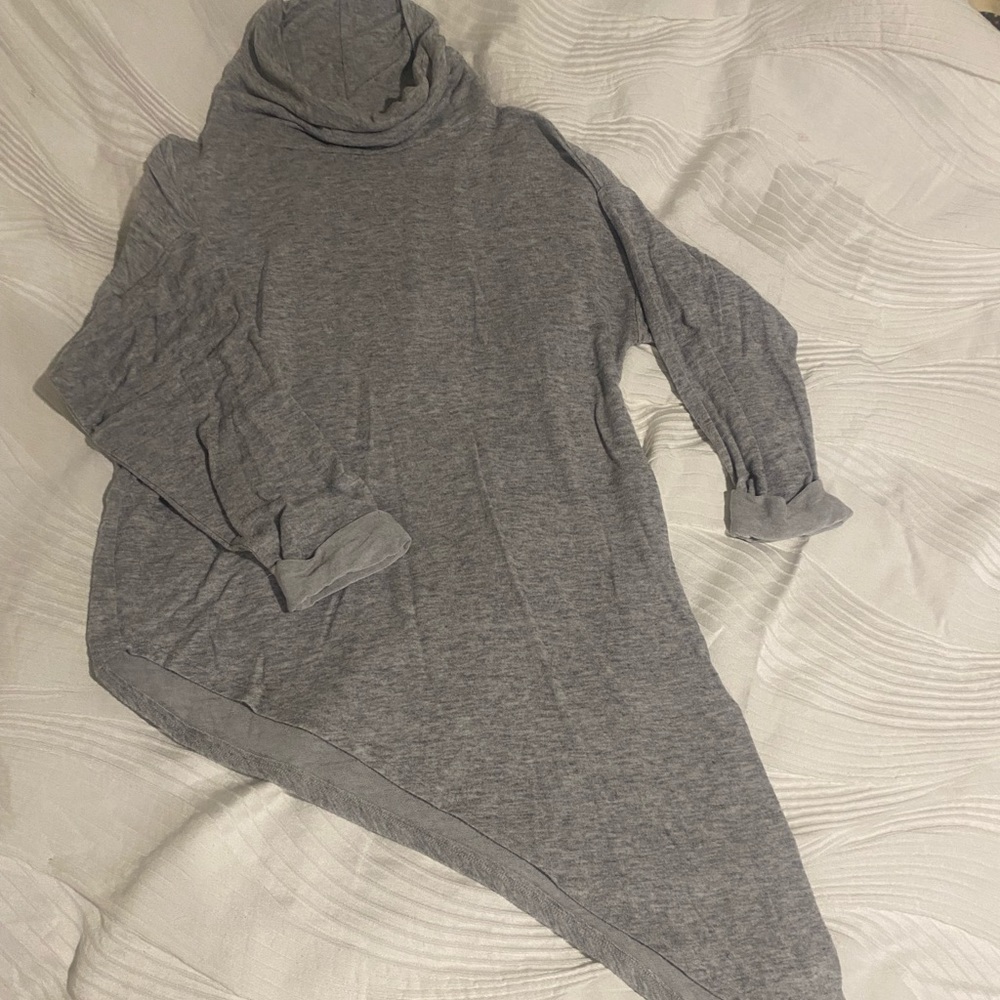 Super soft and light grey turtleneck with cowl neck and diagonal cut